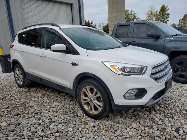 1FMCU9HD9JUA44257 | 2018 Ford escape sel