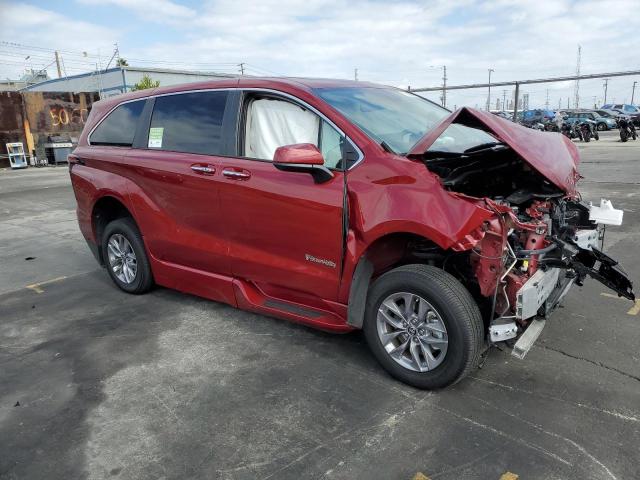 5TDYRKEC2NS129661 | 2022 TOYOTA SIENNA XLE