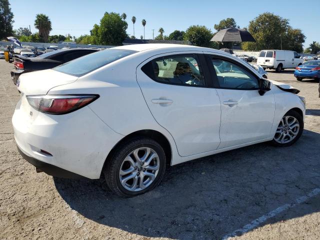 3MYDLBYV3HY173695 Toyota YARIS IA