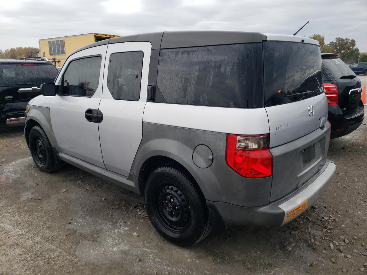 5J6YH28395L026988 2005 Honda Element Lx