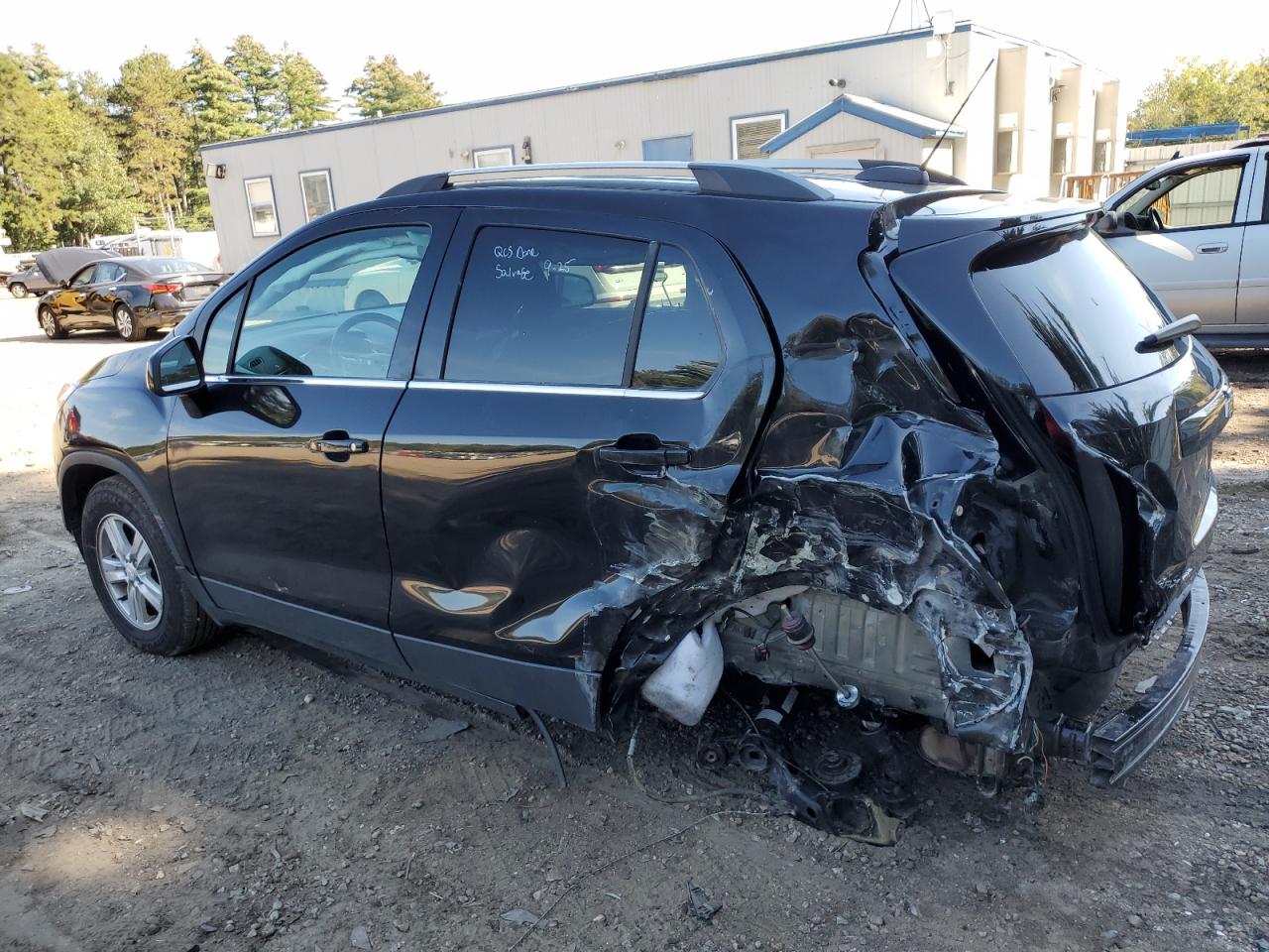 3GNCJPSB7KL367427 Chevrolet Trax 1LT 2