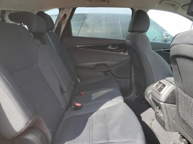 5XYPG4A51KG585891 KIA SORENTO LX