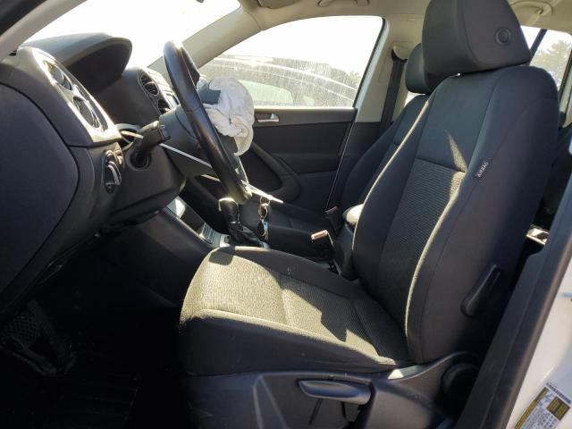 2015 VOLKSWAGEN TIGUAN S - WVGBV7AX1FW566409