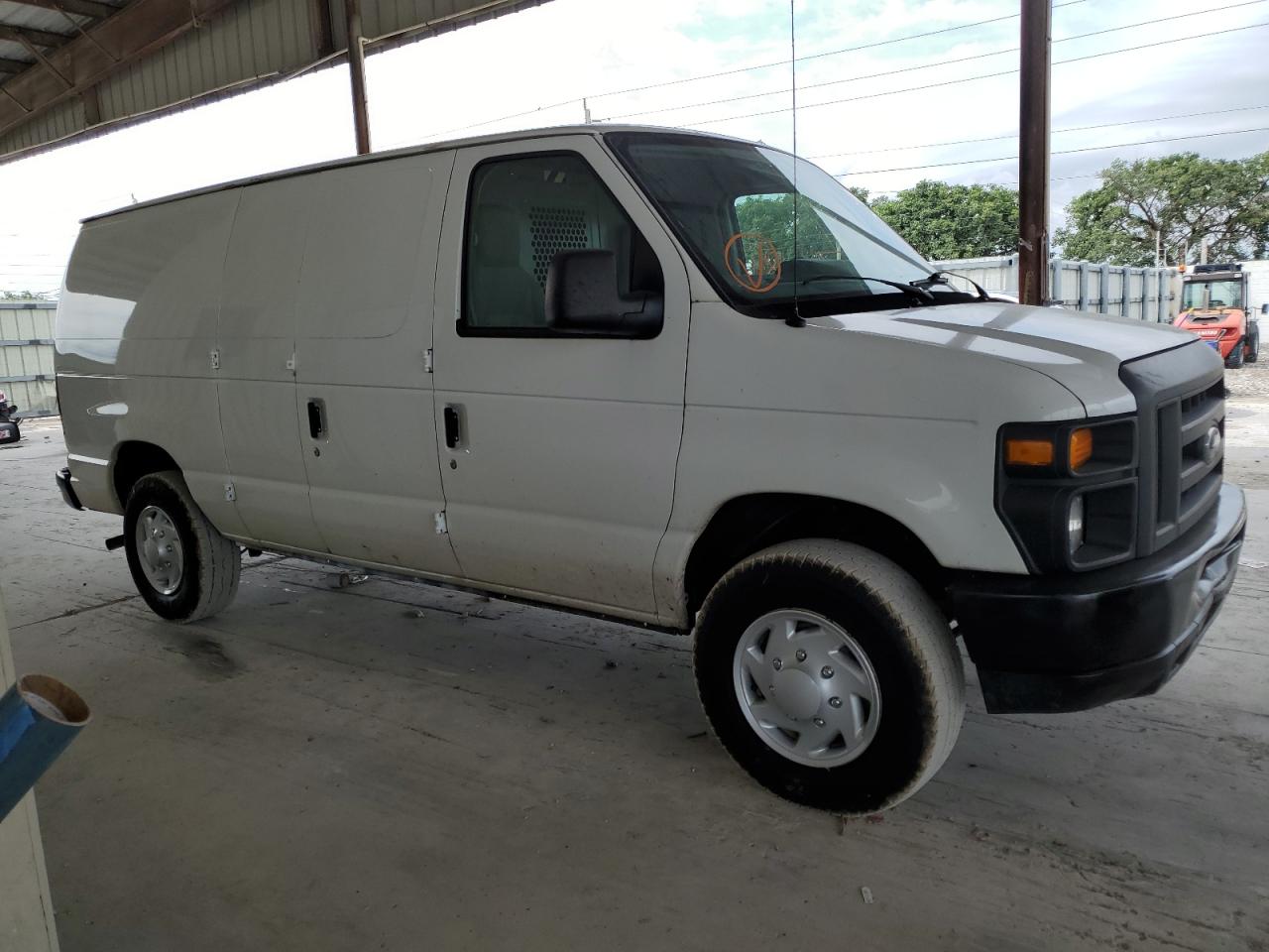 1FTNE2EW7DDA37786 2013 Ford Econoline E250 Van