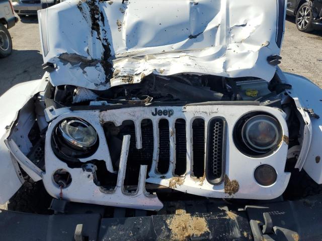 1C4BJWEG1EL199015 Jeep Wrangler Unlimited Sahara
