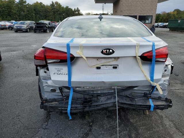 3KPFK4A74JE238420 | 2018 KIA FORTE LX