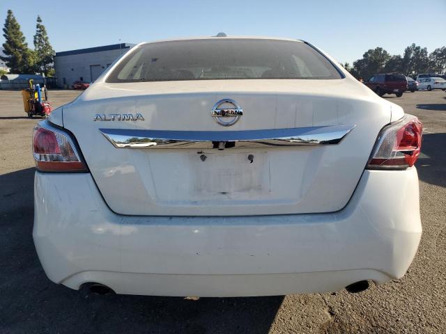 1N4AL3AP8FC429621 | 2015 NISSAN ALTIMA 2.5