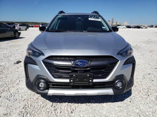  SUBARU OUTBACK 2023 Сріблястий