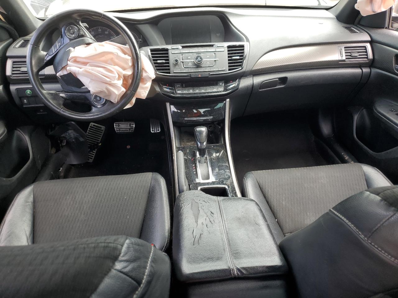 1HGCR2F57GA133233 HONDA ACCORD 2016