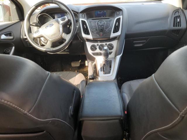  FORD FOCUS 2014 Червоний