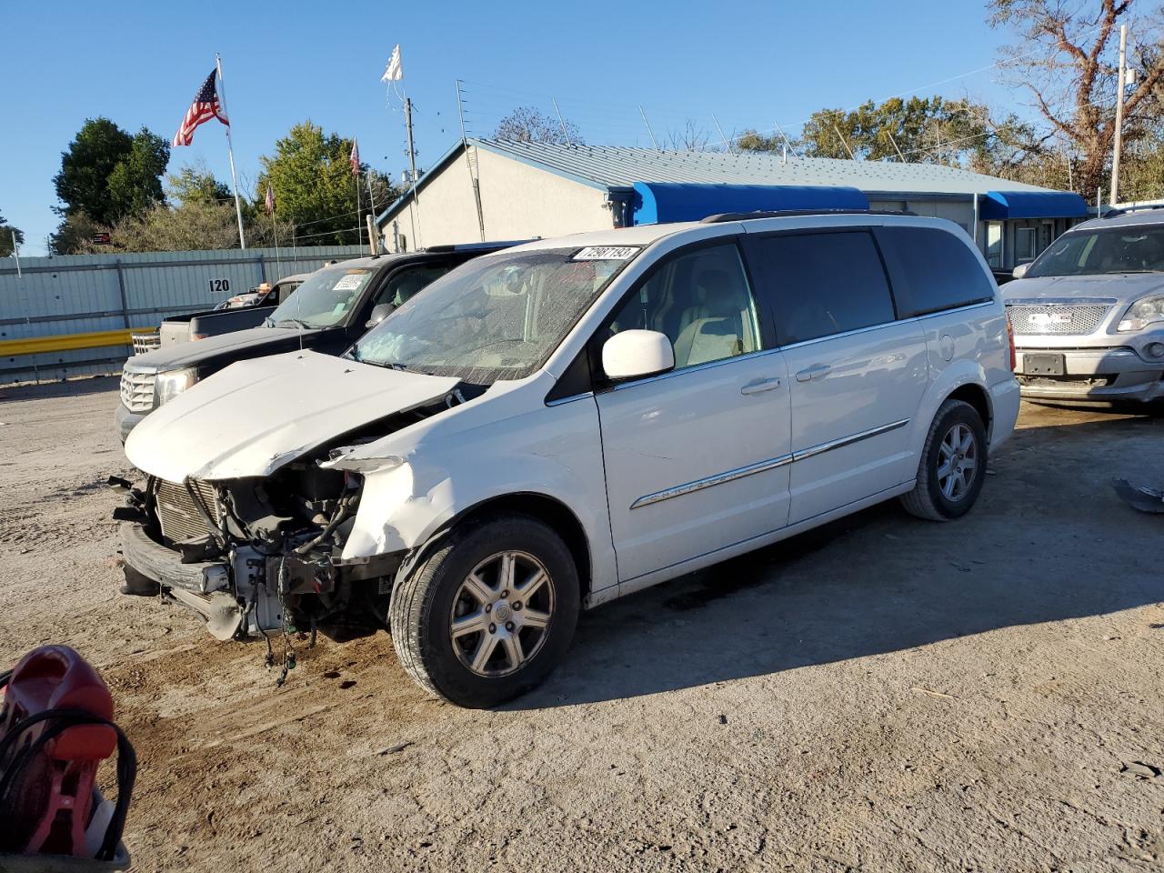 Lot #2943161391 2012 CHRYSLER TOWN & COU