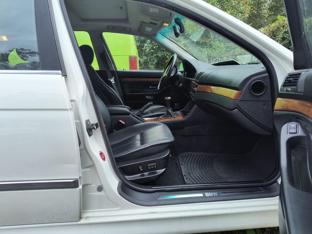 WBADM5338XBY15406 1999 BMW 528 I