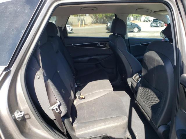 2017 KIA SORENTO LX - 5XYPG4A39HG283353