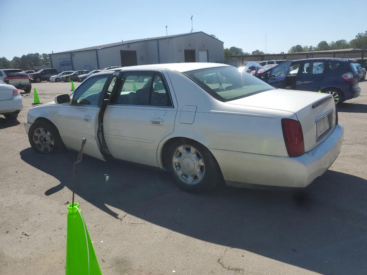 1G6KD54Y1YU311082 2000 Cadillac Deville