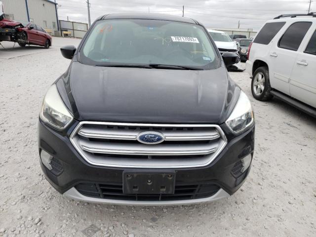 1FMCU0GDXHUA93183 Ford ESCAPE SE