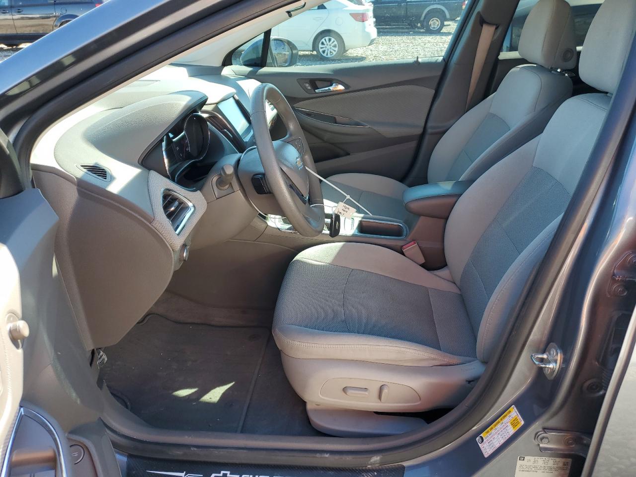 1G1BE5SM3J7133702 CHEVROLET CRUZE 2018