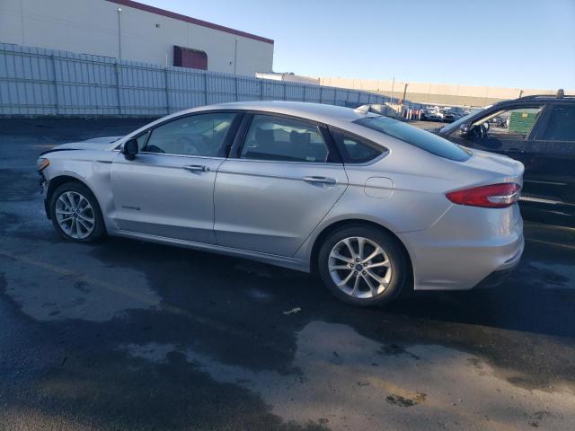 3FA6P0LU8KR206731 Ford Fusion SE 2