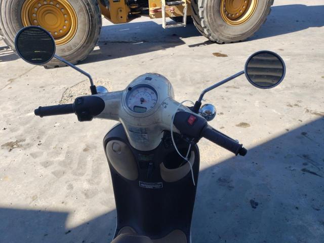 2022 HONDA NCW50 JH2AF7713NK504460
