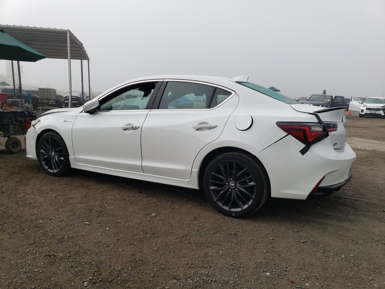 19UDE2F88NA006577 Acura ILX PREMIU 2