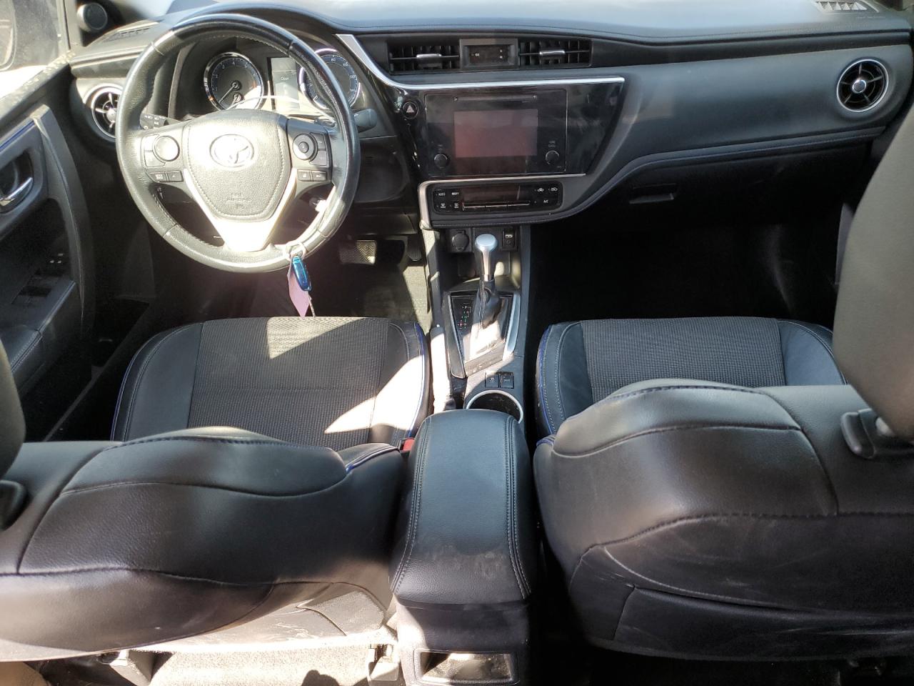 2T1BURHEXKC130426 TOYOTA COROLLA 2019