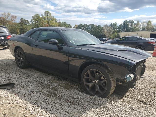 2C3CDZAG8JH184039 Dodge Challenger Sxt