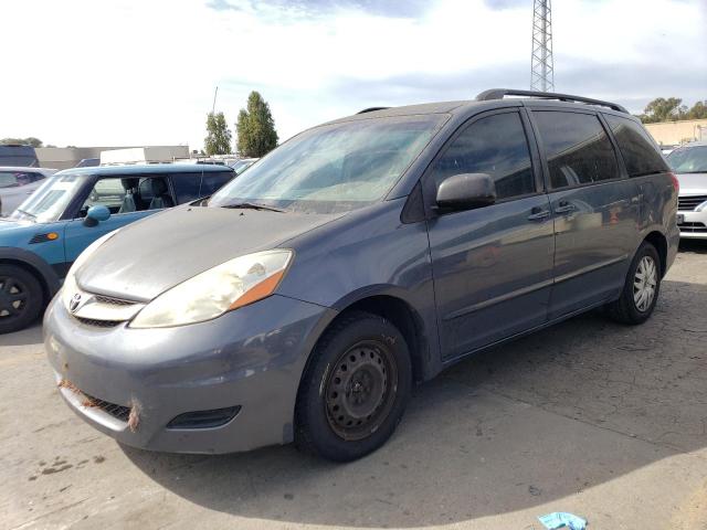 2009 Toyota Sienna CE