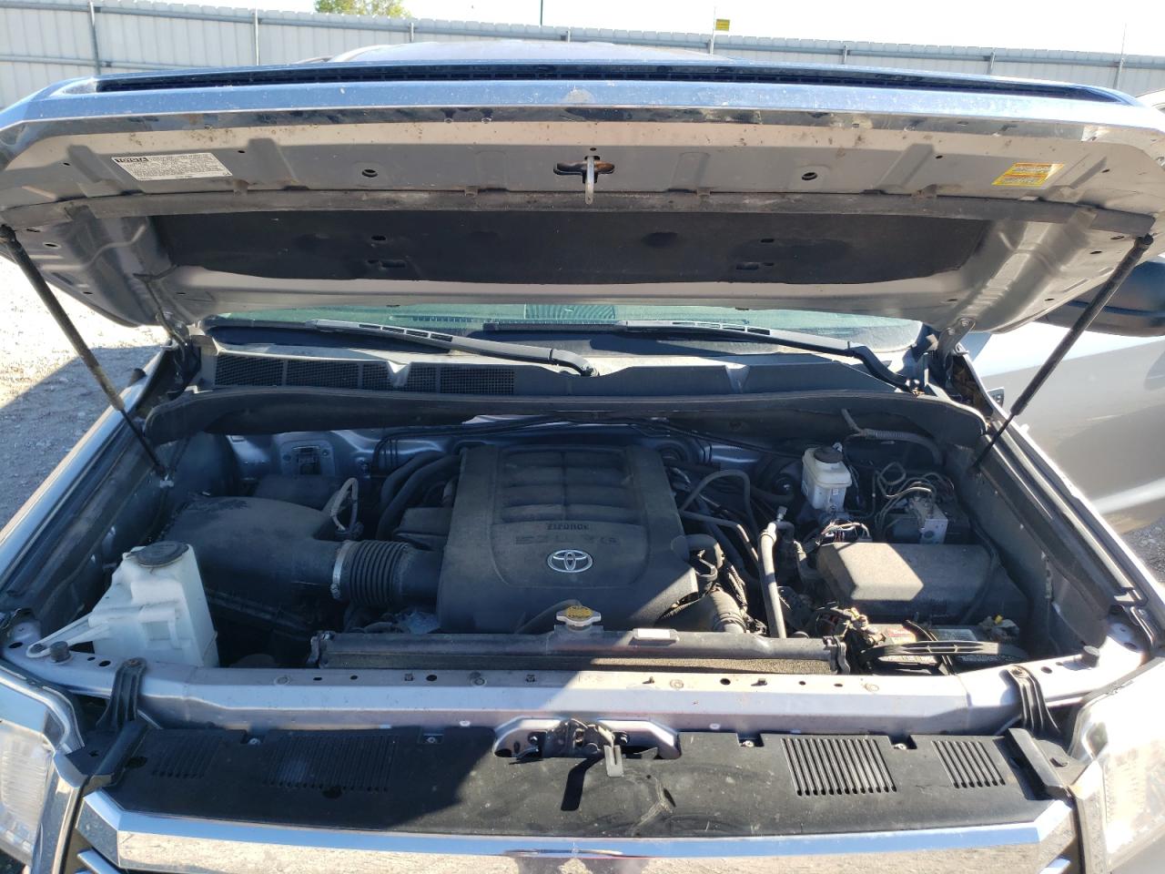 5TFDW5F12HX623023 TOYOTA TUNDRA 2017