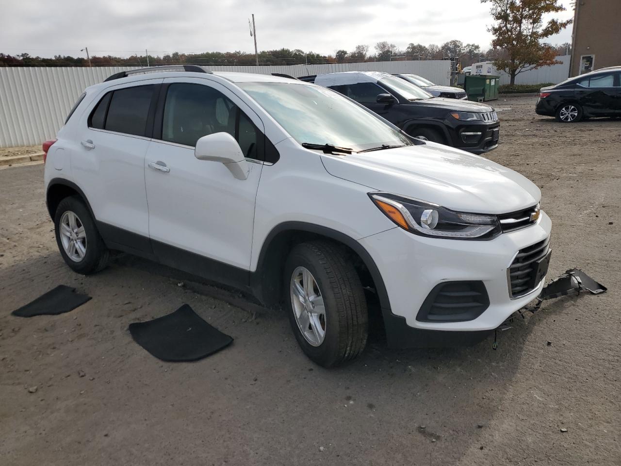 KL7CJPSB8JB671193 CHEVROLET TRAX 2018