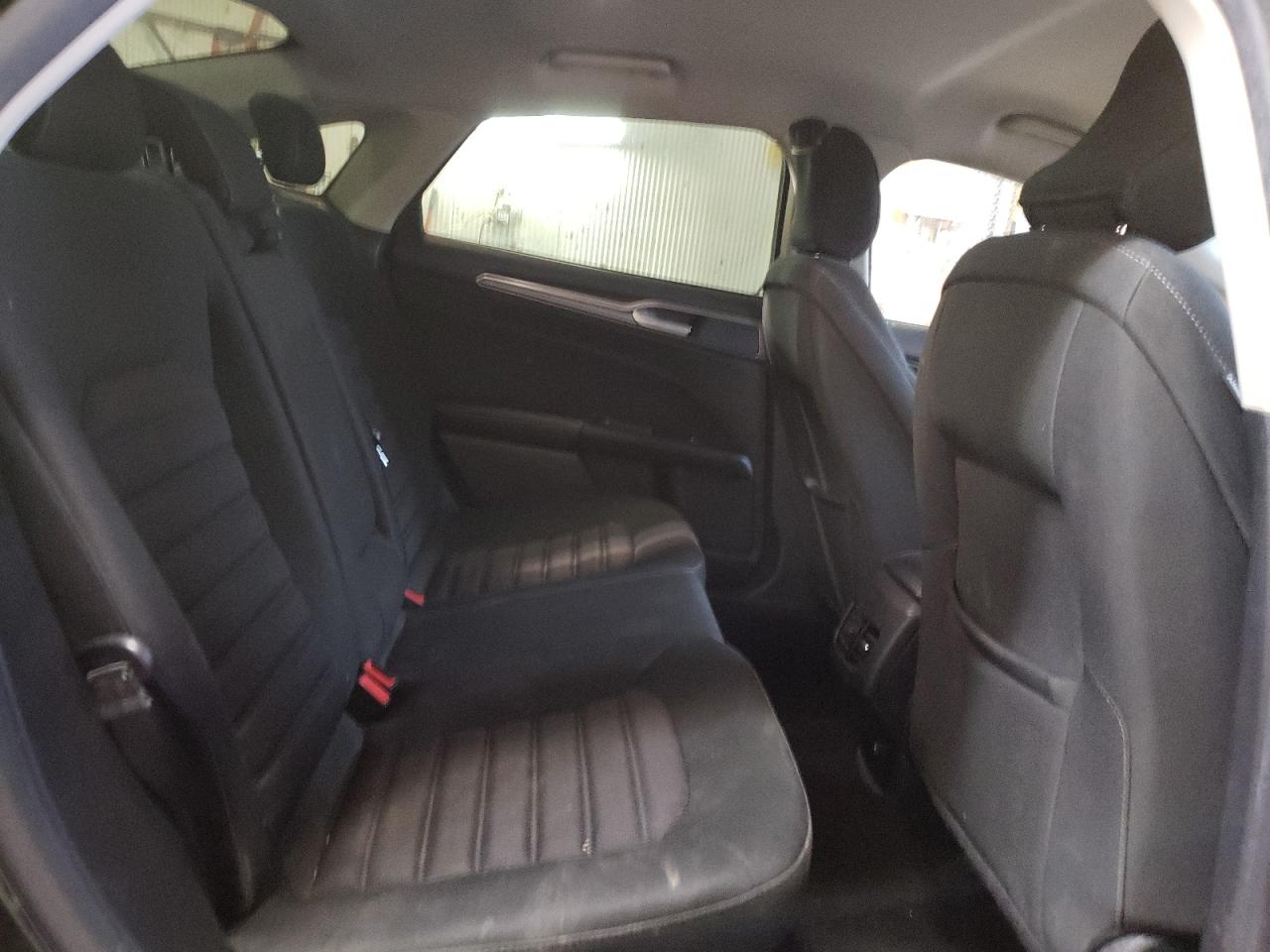 3FA6P0H73HR181782 FORD FUSION 2017