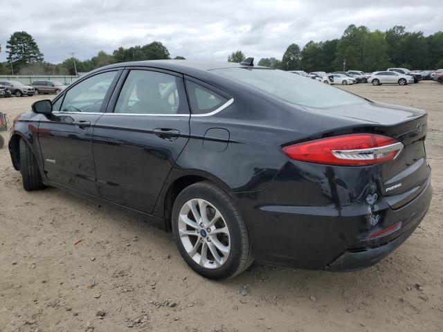 3FA6P0LU8KR138687 Ford Fusion SE 2