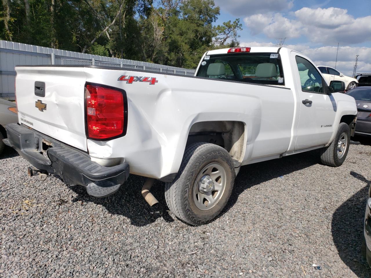 1GCNKNEC4HZ392309 CHEVROLET ALL Models 2017