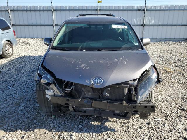 5TDXZ3DC3HS871851 2017 TOYOTA SIENNA, photo no. 5