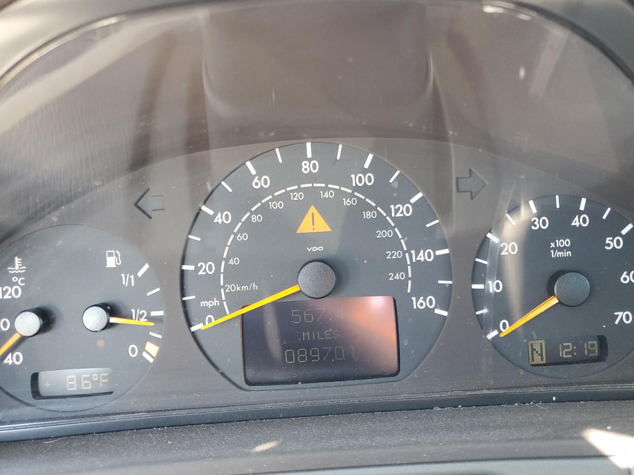 WDBJF65J1YB135221 2000 Mercedes-Benz E 320