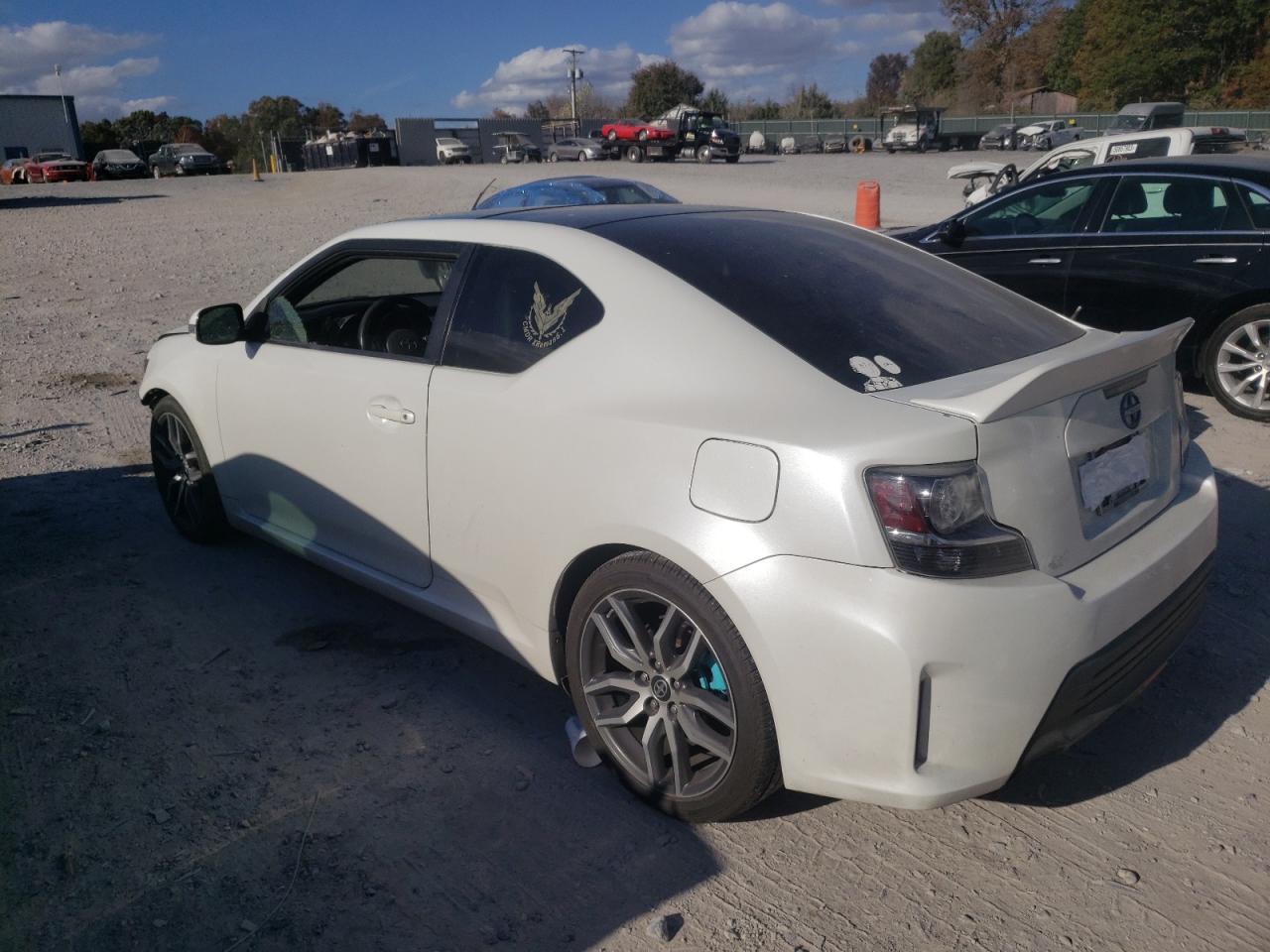 JTKJF5C78FJ001899 2015 Toyota Scion Tc