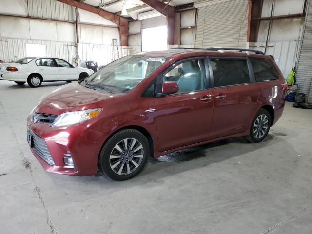 2018 Toyota Sienna XLE