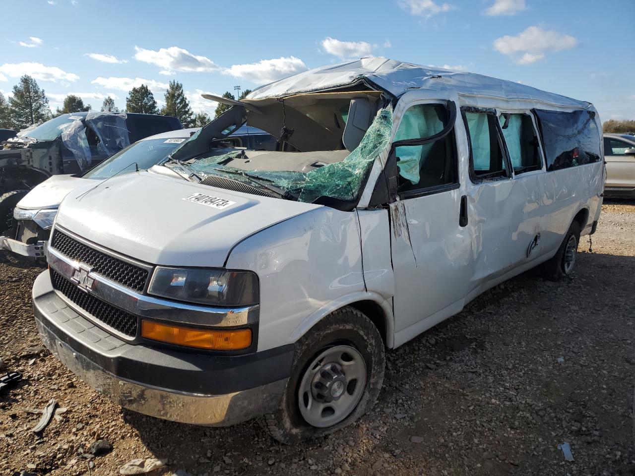 1GAZGPFG1K1182510 2019 Chevrolet Express G3500 Lt