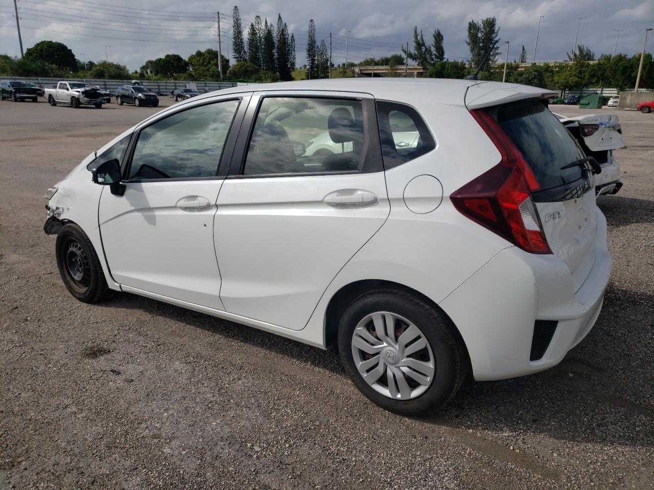 VIN: JHMGK5H56HS000251 2017 HONDA FIT