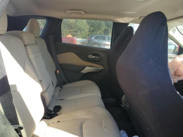 1C4PJLCB8HW669622 Jeep Cherokee Latitude