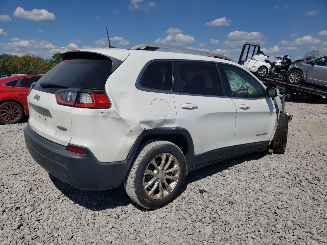 2019 Jeep Cherokee Latitude vin: 1C4PJLCB8KD348831