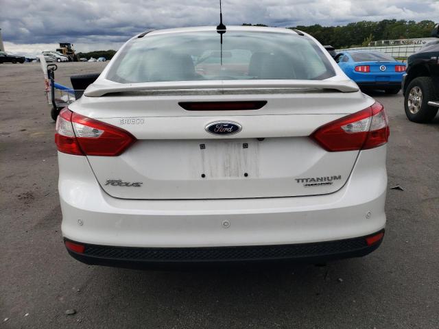 1FADP3J25EL192204 Ford Focus Titanium