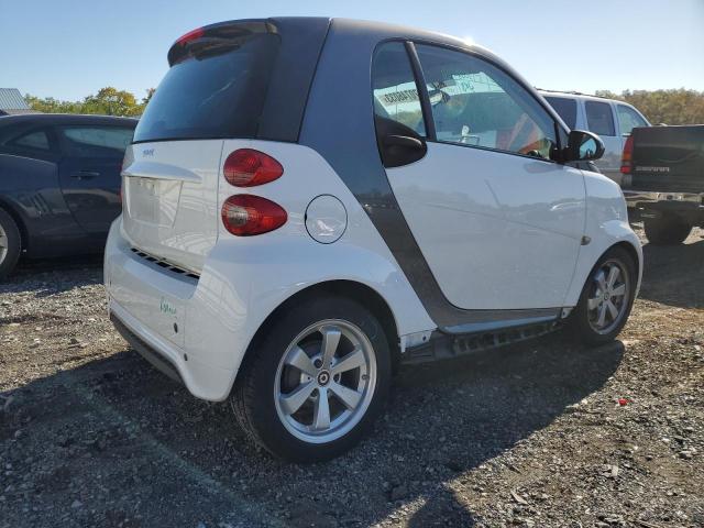 VIN WMEEJ3BA2EK745128 2014 Smart Fortwo, Pure no.3