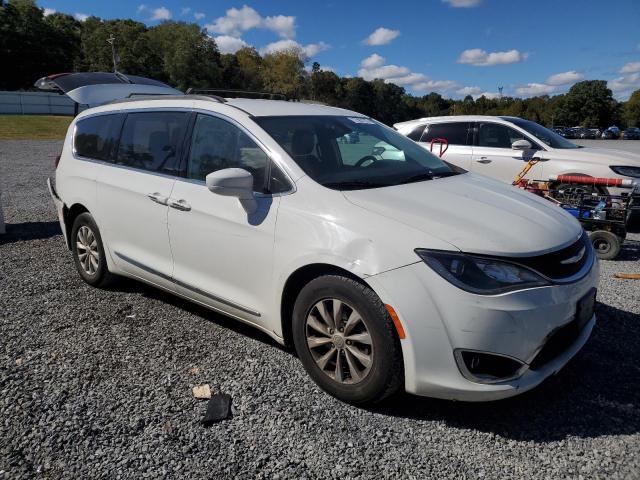 2C4RC1BG7HR523600 2017 CHRYSLER PACIFICA, photo no. 4