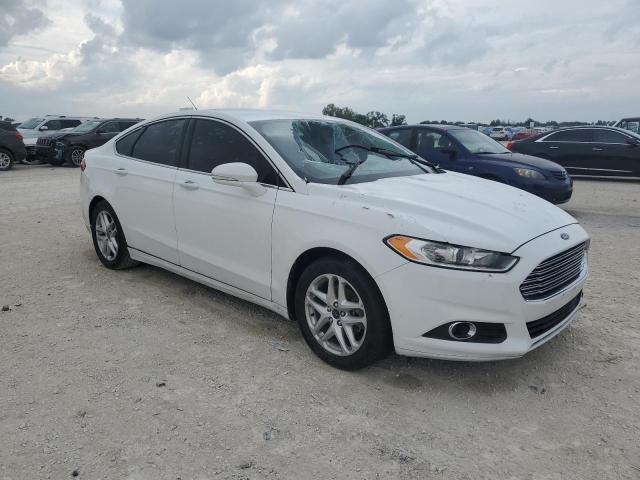 1FA6P0HD8E5382212 Ford FUSION SE