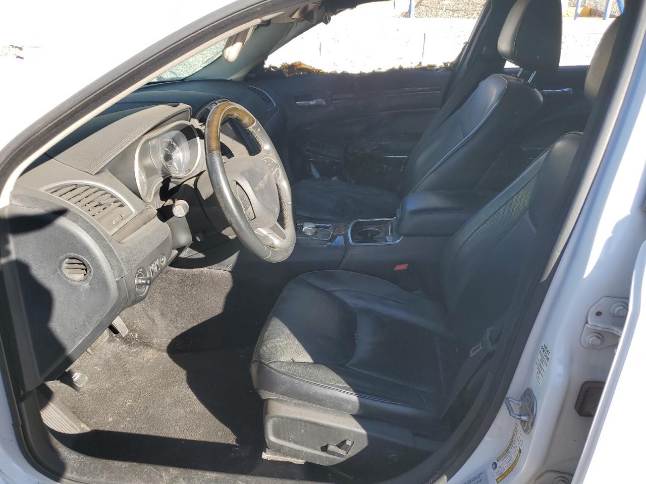 2C3CCAEG3GH161324 2016 Chrysler 300C