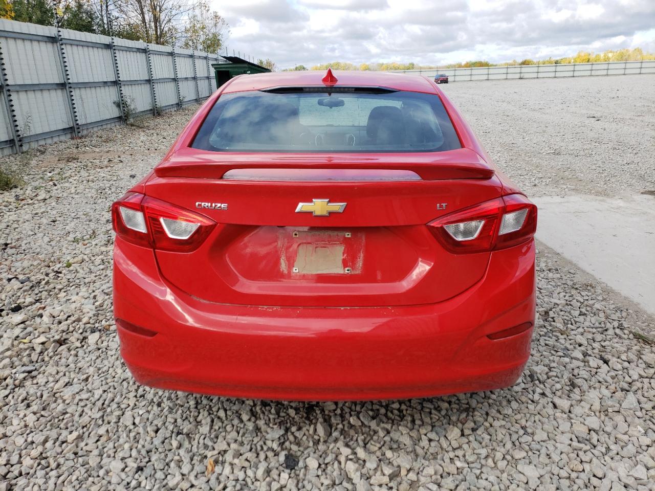 1G1BE5SM2H7229069 CHEVROLET CRUZE 2017