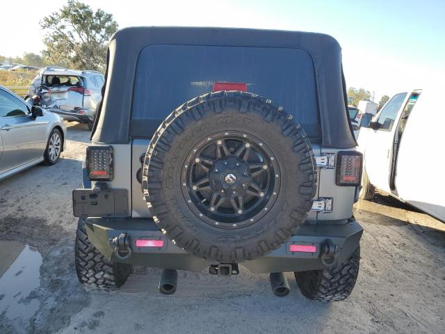 1C4BJWDG2EL156160 Jeep Wrangler Unlimited Sport
