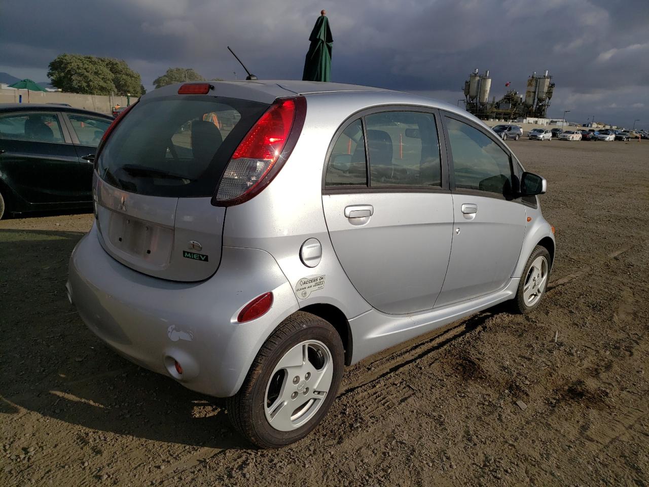 2014 Mitsubishi I Miev Es vin: JA3215H49EU021552