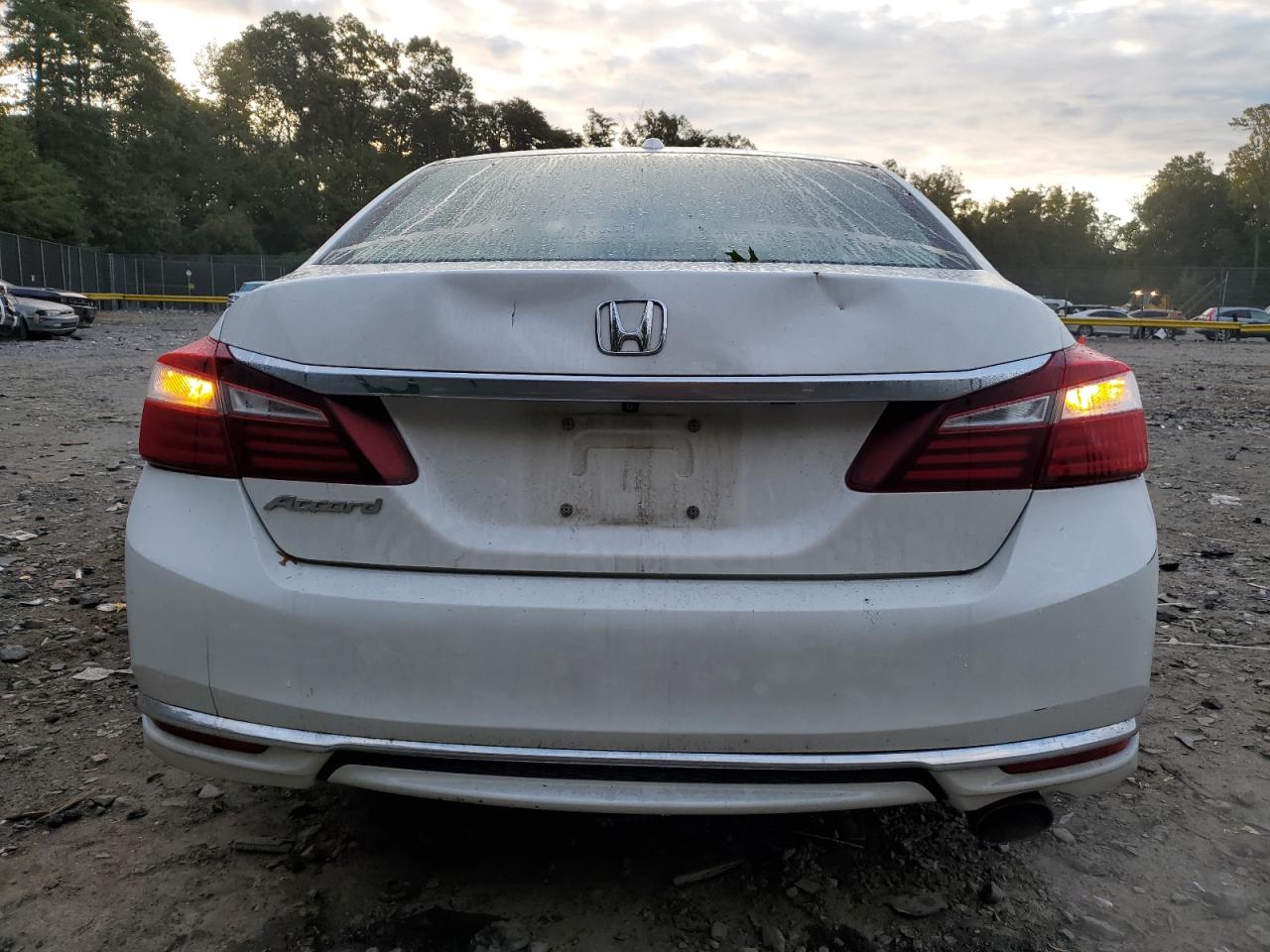 1HGCR2F73GA218328 HONDA ACCORD 2016