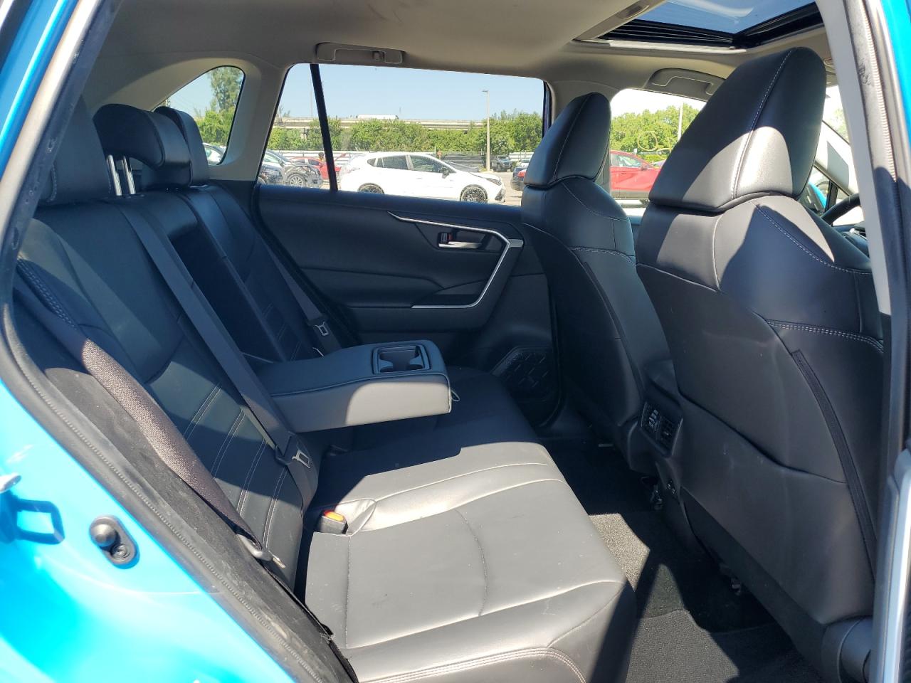 VIN: JTMC1RFV1KD508684 2019 TOYOTA RAV4