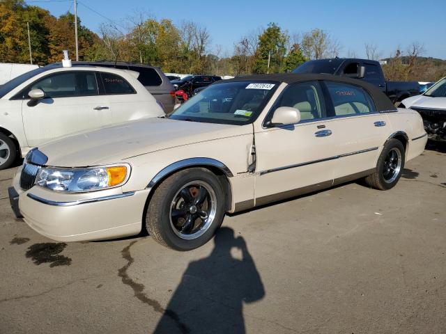 2001 Lincoln Town Car Cartier